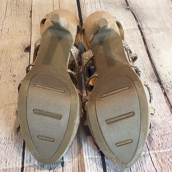 Zigisoho shoes tan and rhinestone cutout 5” high heels - Picture 5 of 7